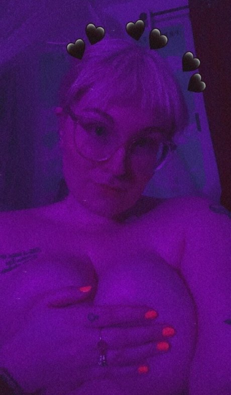 prxncesspeche beautiful model pics