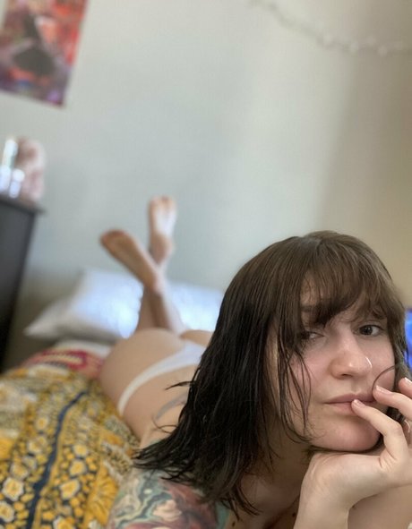 minaluna porn actress pic
