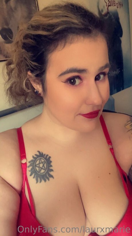 laurxmarie pornstar adult image