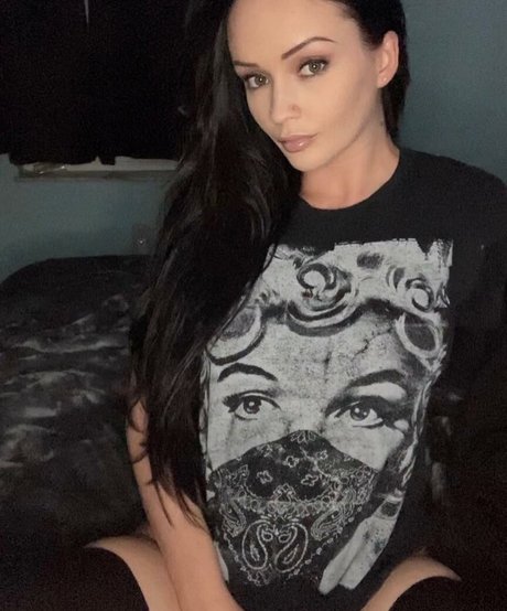 Mila Moore best pornstar pictures