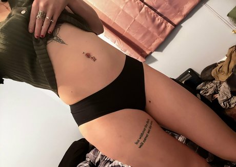 queenofbootyy__ nudes pornstar image