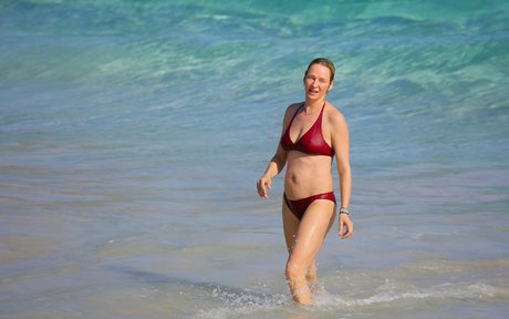 Uma Thurman pornstar hd pics