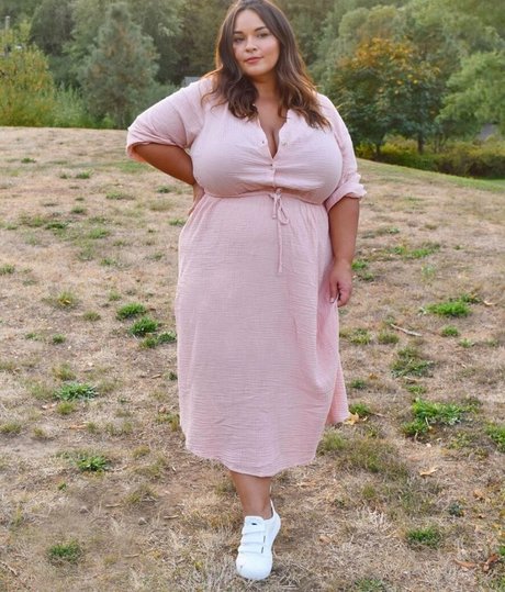 Nicole Denise Johansson pretty pornstar gallery