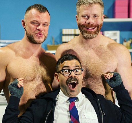 wadewolfgar model xxx photos