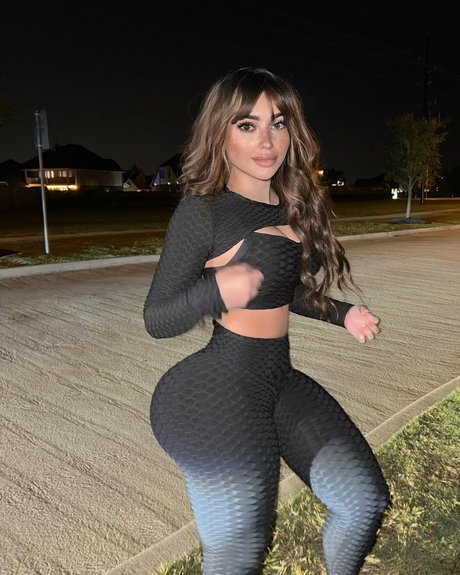 Sophia Vay naked pornstar galleries