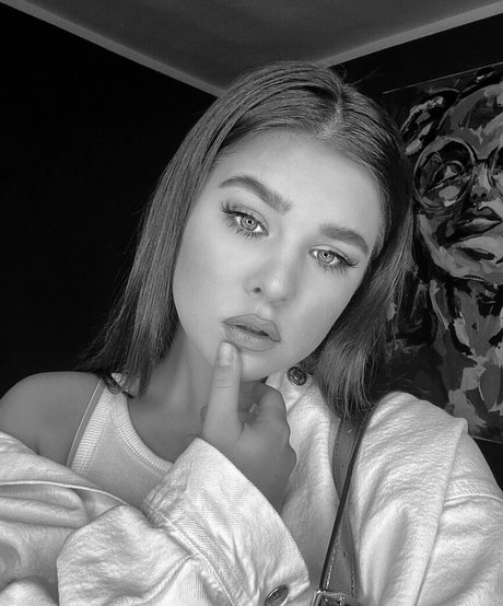 nude outdoor onlyfans free sexy pic