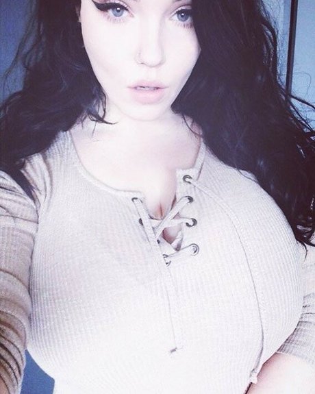 blonde midget onlyfans naked pictures