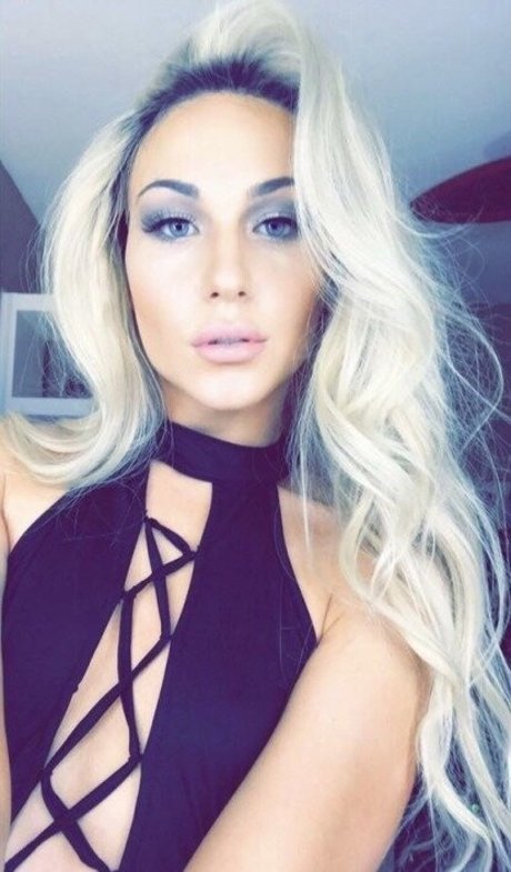 girl on girl onlyfans naked photo