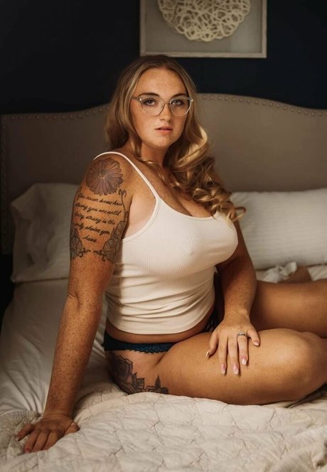 dripping wet pussy onlyfans sexy naked image