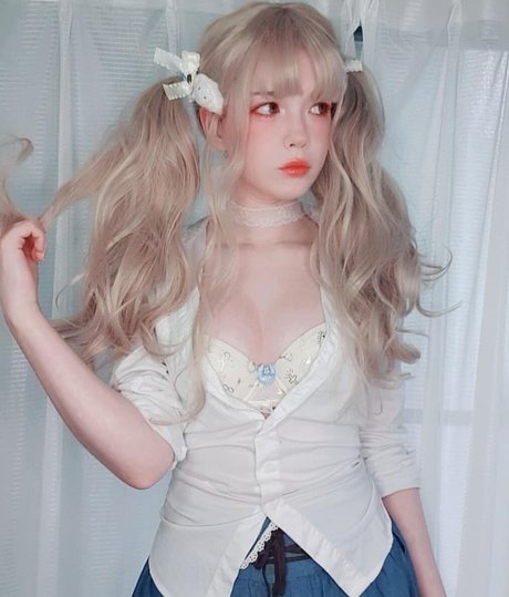 Tsuruko The Alien pornstar sexy image