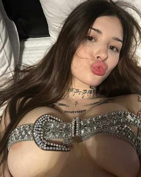 marytish porn model pic
