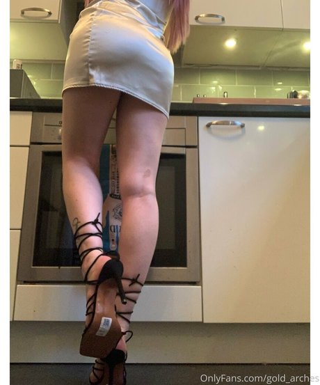 solesofgolduk erotic star photo