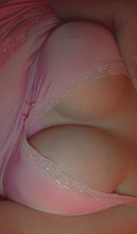 mysticalloverr pretty pornstar picture