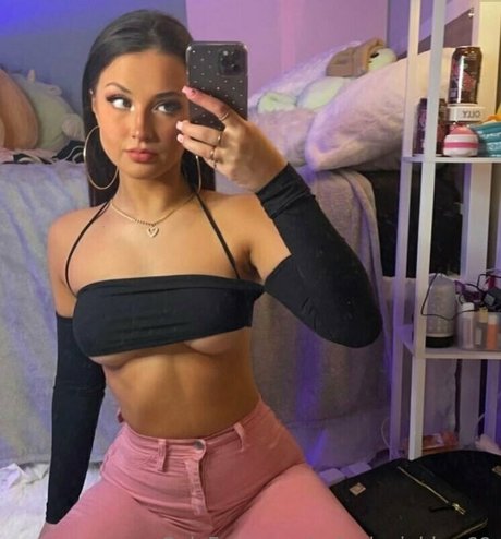 kendrathomas18 model porn pictures