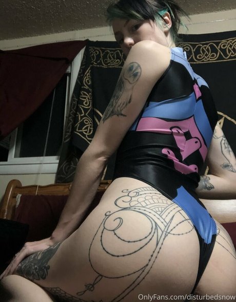 disturbedsnow hot star photo