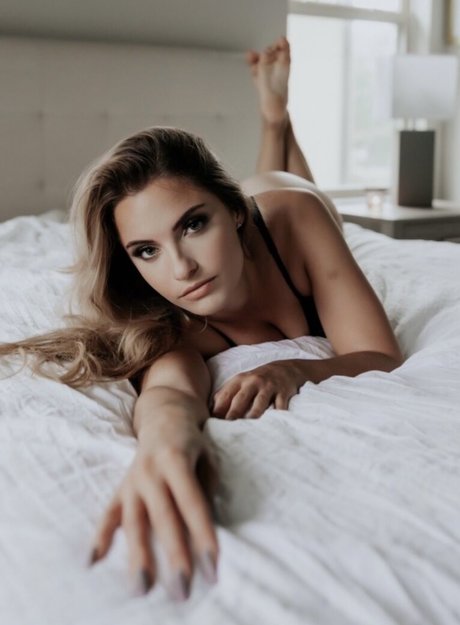 mom daughter onlyfans hot gallery