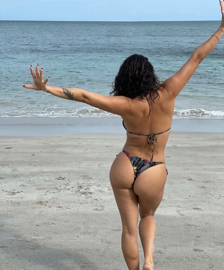 Natalie Martinez pornstar naked images