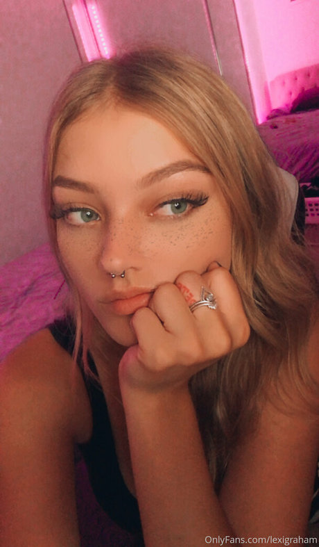 milf deepthroat onlyfans top image