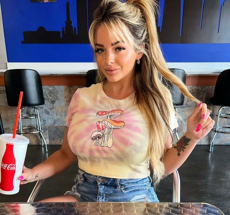 man onlyfans adult pictures