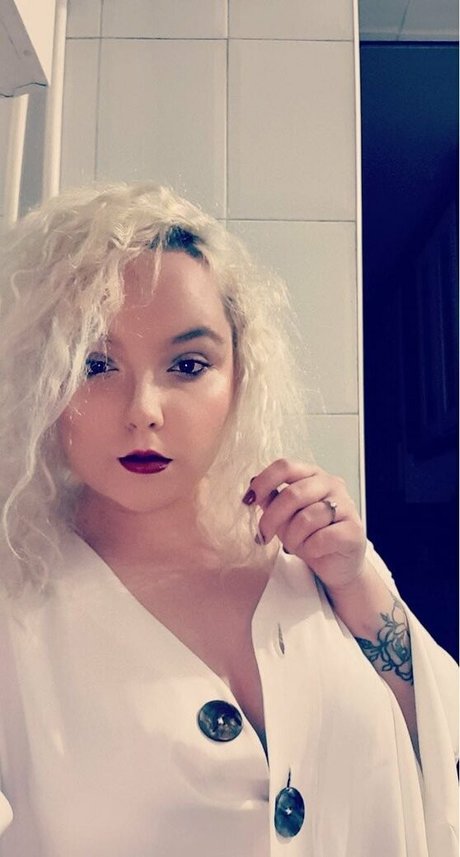 moniiquexxx hd pornstar galleries