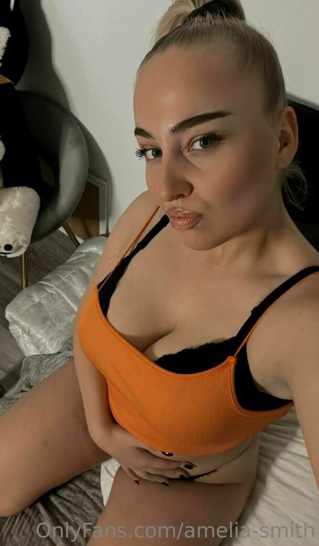 amelia smith sexy model pics