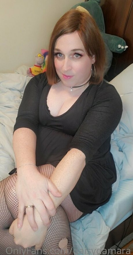 daisydamara nude star pictures