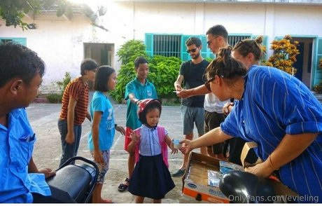 evieling naked star archive