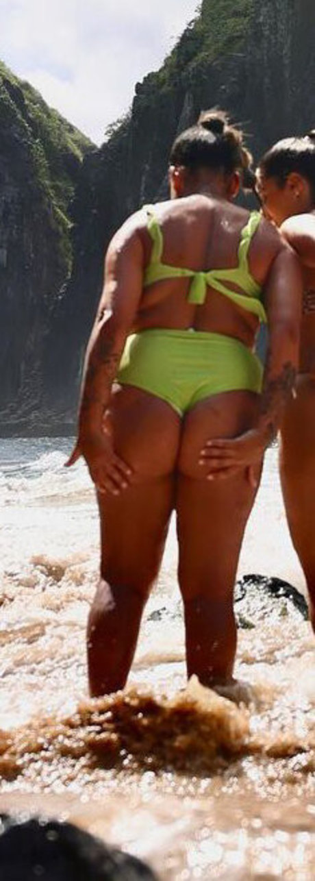 Mc Loma pornstar top picture