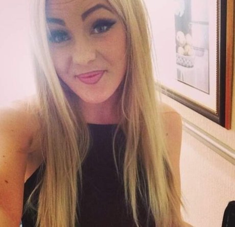 Louisa Moon xxx star pic