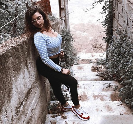 Anna Romero sex model gallery