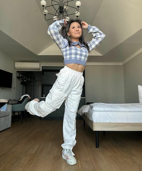 Yinsu Collins high quality pornstar pics