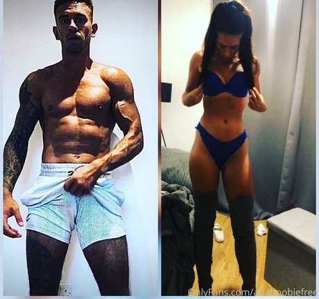 arianaboobbi nudes actress picture