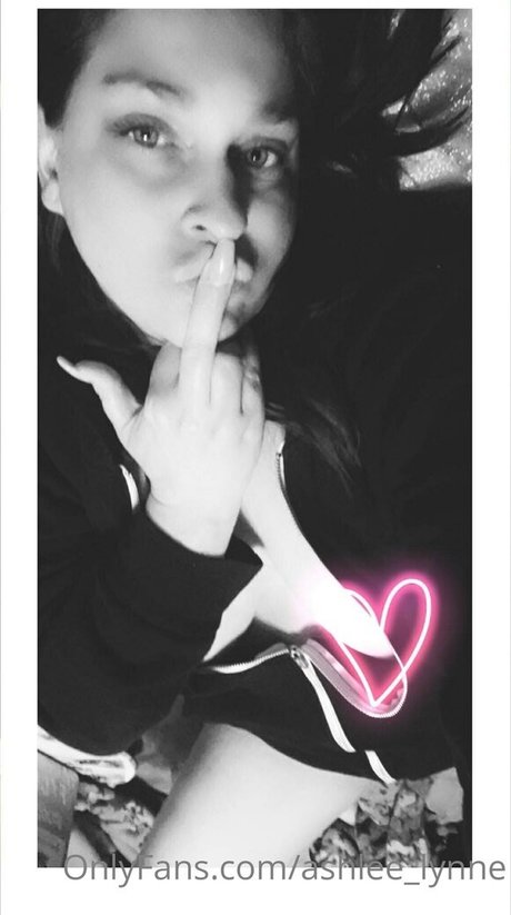 ashlee lynne erotic actress photo