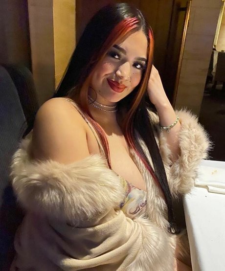 Dezerai Angel model hot gallery