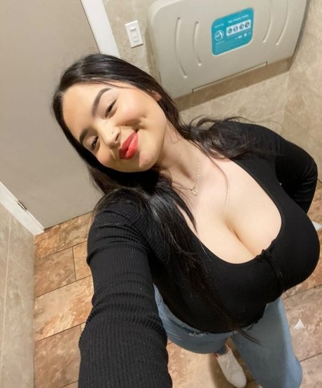 Dezerai Angel pornstar nudes photos