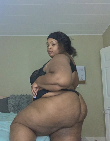 shemale gangbang onlyfans nude picture