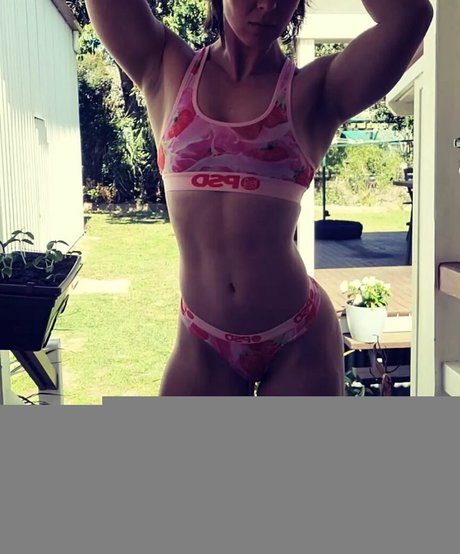MissPeachyFit xxx model img