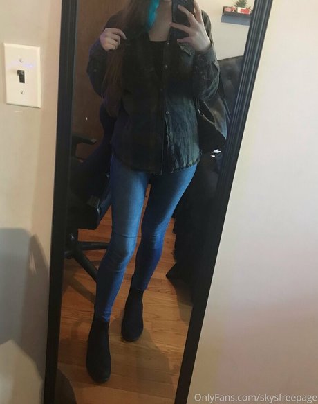 skysfreepage porn star images