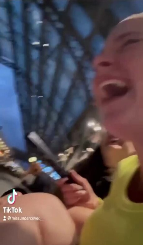 Sarah Neuhaus pornographic actress img