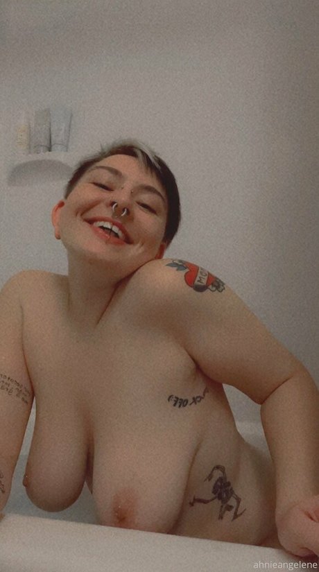 sweetlildarling hot model images