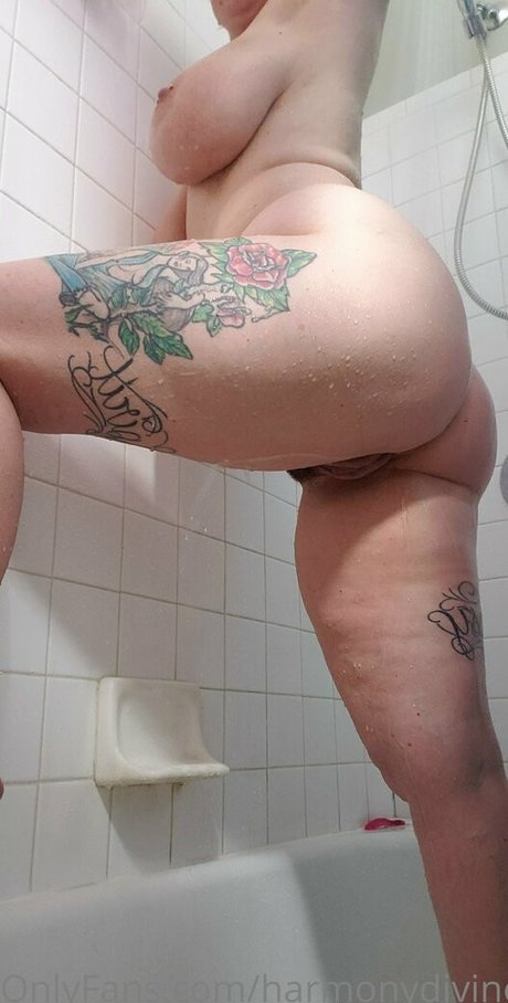 harmonydivine model pretty archive