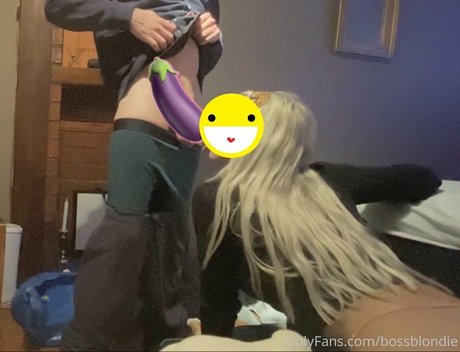 huge shemale onlyfans hd images