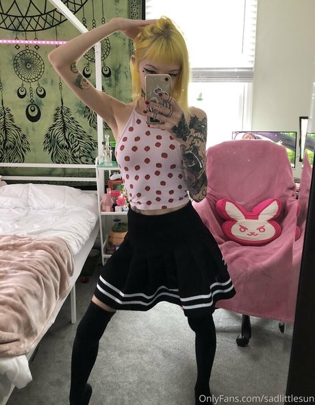 sadlittlesun pornstar exclusive image