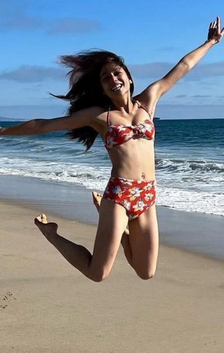 ass spread onlyfans exclusive image