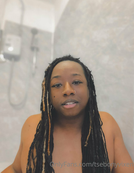 tsebonyvixen erotic pornstar photos