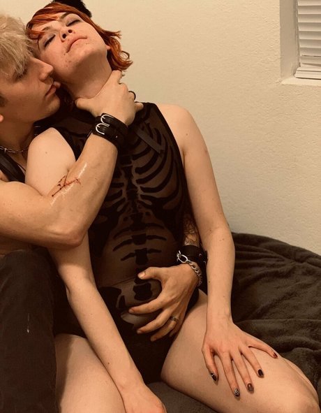 famous gay onlyfans art naked pictures