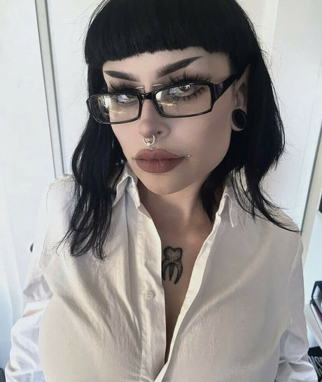 vyrkolaka star nudes picture