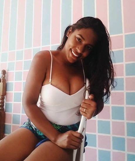 naiaracristianaofc nudes actress image