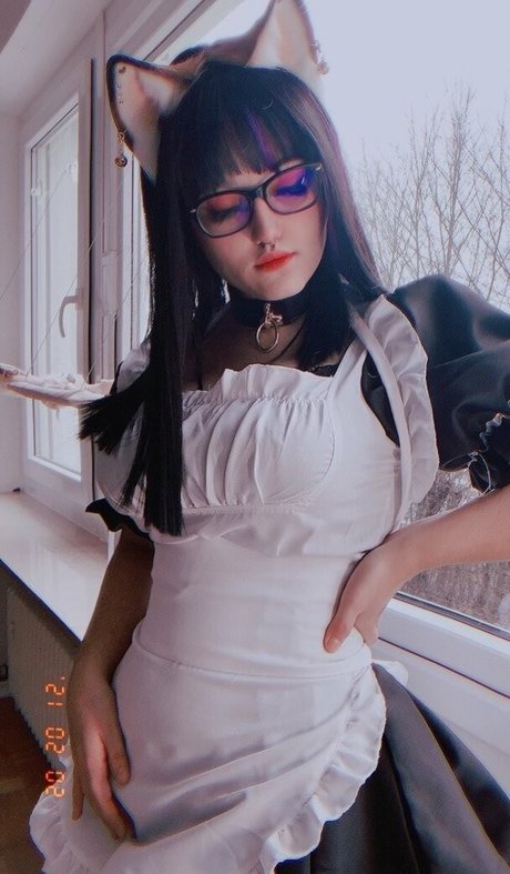 ninitard top actress image