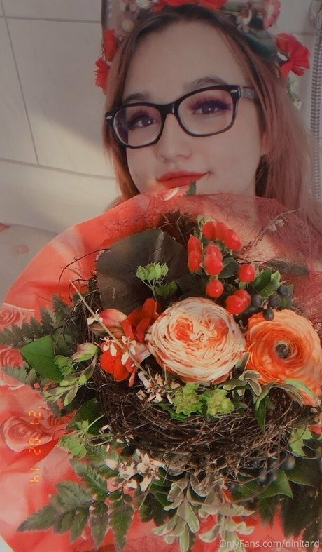 ninitard model pornographic picture